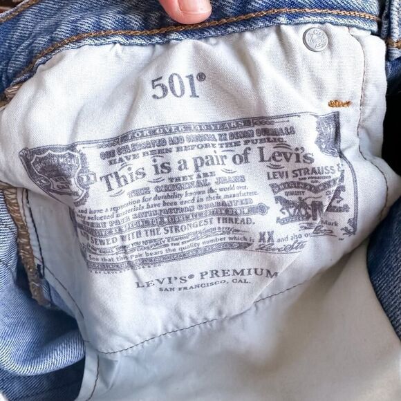 Levi’s Premium 501 High Rize Straight Leg Cropped Diamond In The Rough Size 27 - Picture 11 of 14